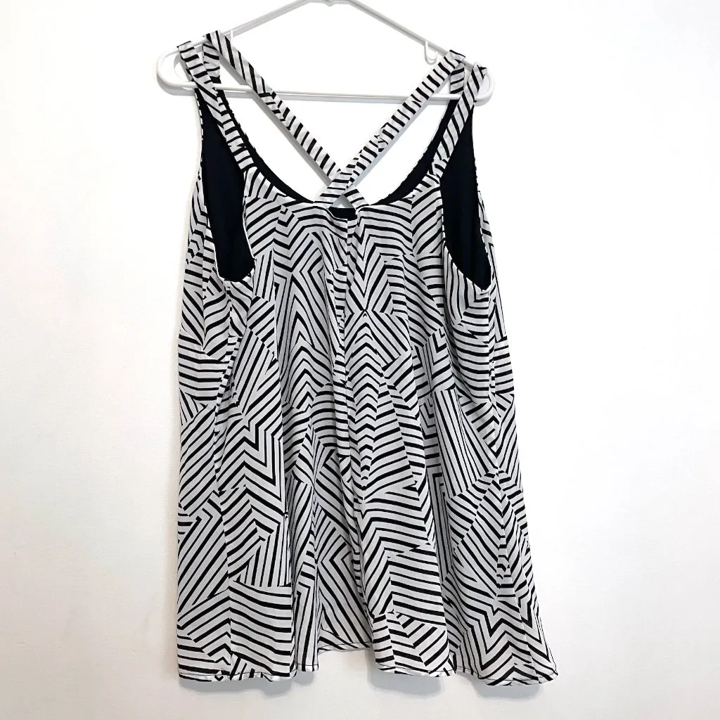 NEW NWT REBEL WILSON x ANGELS Plus Size Cross Strap Tank White Black Geo Striped - Image 14