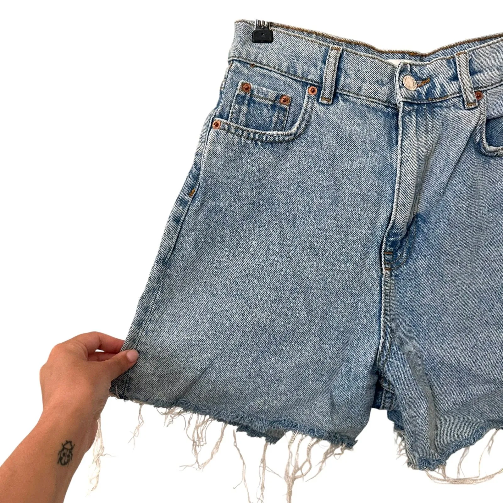 ZARA The 90s Denim‎ Short Light Wash Sz 2 - Image 5