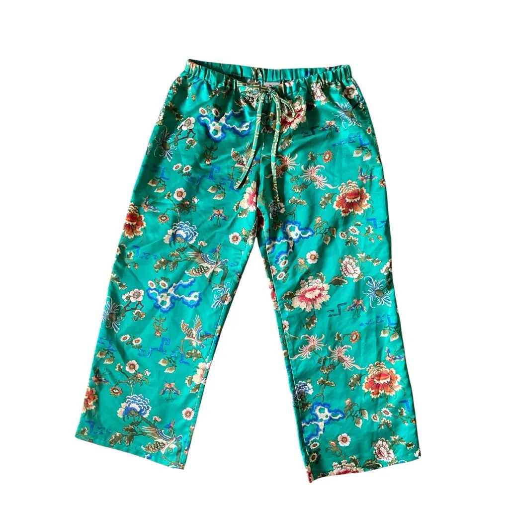 Natori 2 pc pajama lounge set with Asian-inspired print on jade green background - Image 5