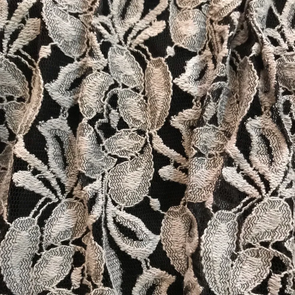 floral embroidered, flowy tank top with strappy zip up back - Image 7