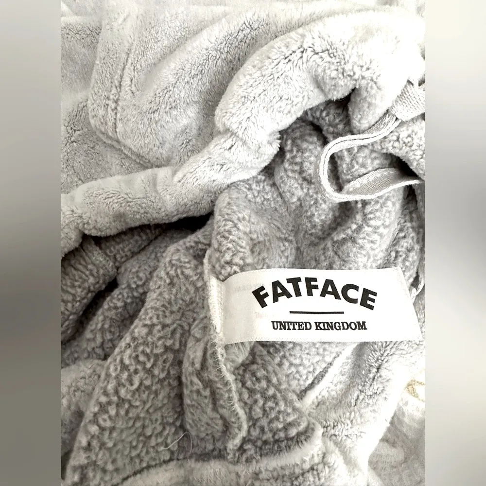 Fat Face women fuzz sweatshirt Size 8 Gray - Image 2