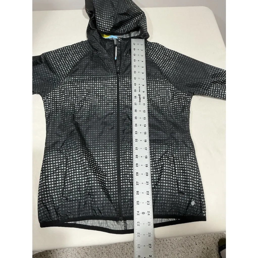 Woman’s Layers Quick Dry Size Small Windbreaker Jacket Black Gray - Image 7