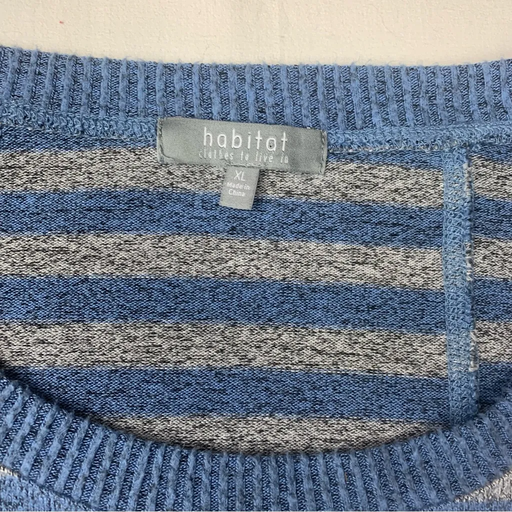 habitat size XL extra large Blue Gray Striped Women's long sleeve shirt Sweater - Image 3