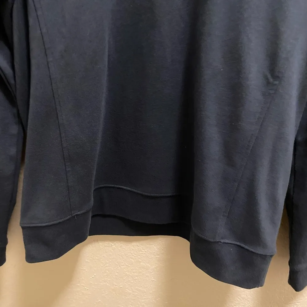 Vineyard Vines Navy Long Sleeve 1/4 Zip Pullover Sweatshirt. NWOT - Image 4