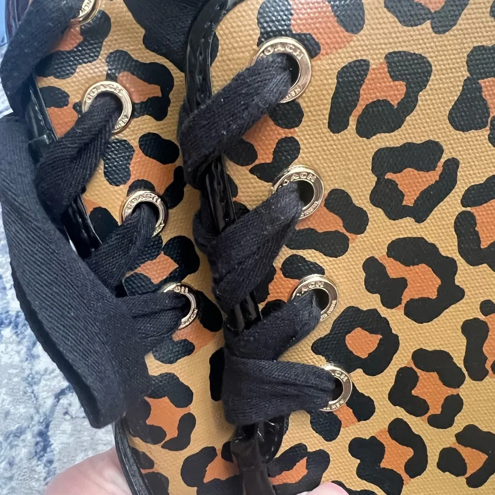 Coach Like new  Leopard winter boots - Image 4