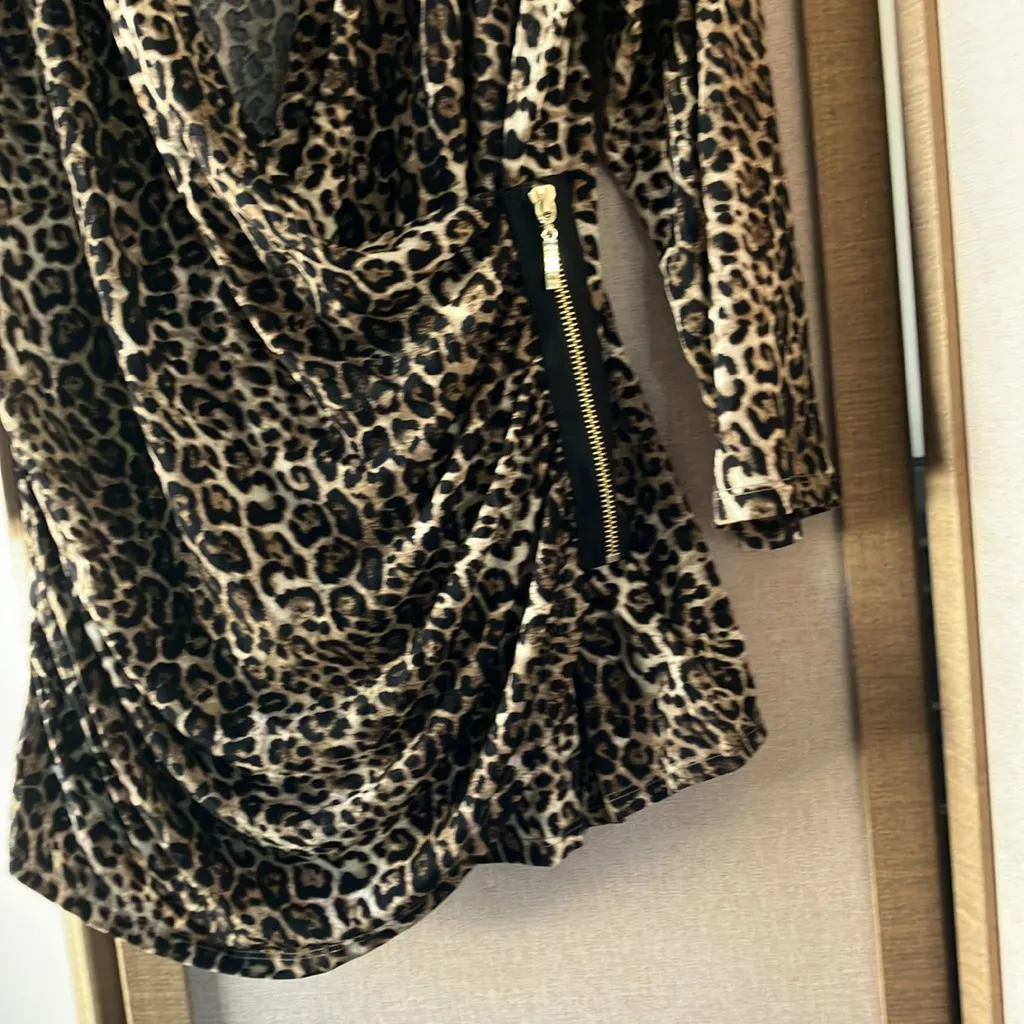 Ellen Tracy FINAL MARKDOWN  Leopard Pattern Blouse large - Image 3