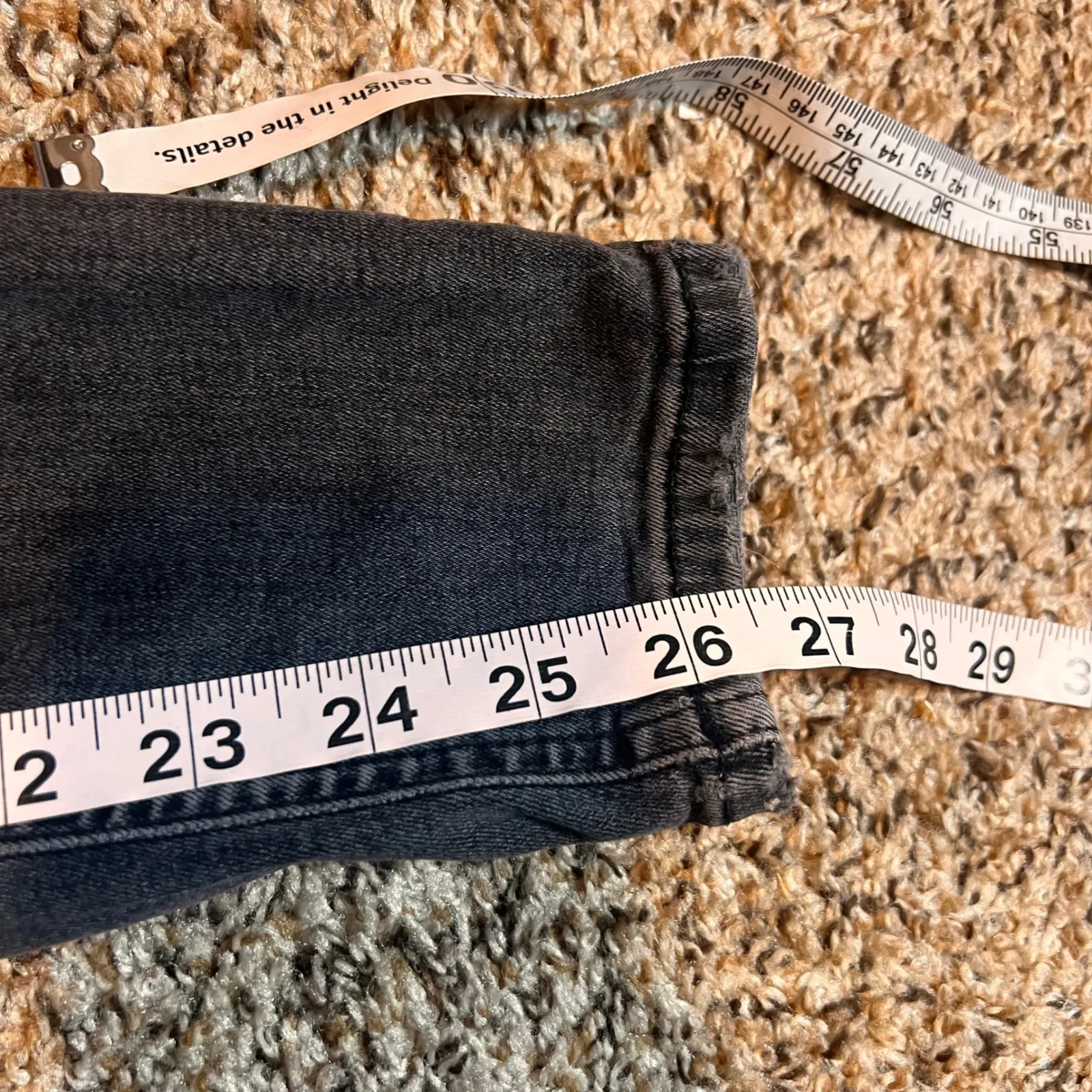 Free People‎ Distressed Ripped Knee Skinny Jeans Black Wash Size 28 - Image 7