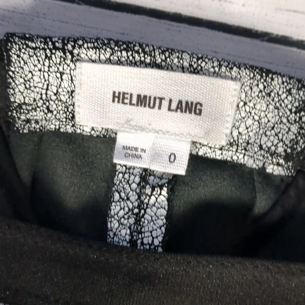 Helmut lang cracked paint lamb leather pull on pants size 0 - Image 2