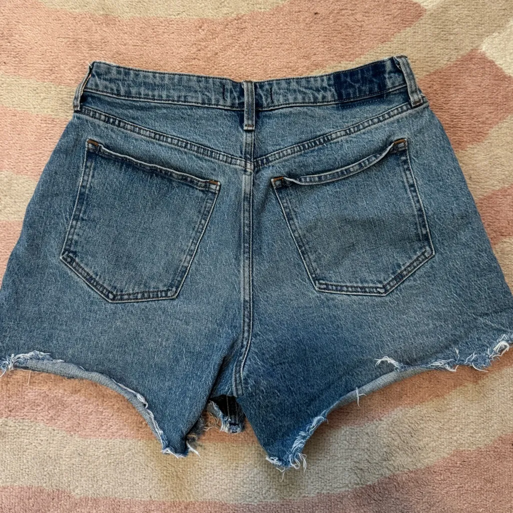Abercrombie & Fitch Dad Denim Shorts - Image 2