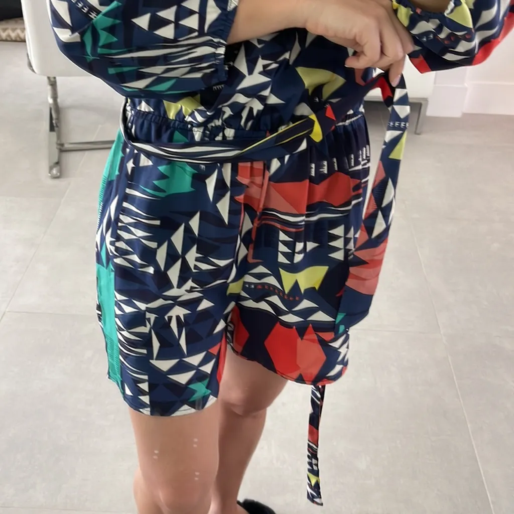 NWOT WOMEN MEDIUM NAVY BLUE ROMPER TRIBAL GEOMETRIC RED YELLOW GREEN LOOSE FIT - Image 7