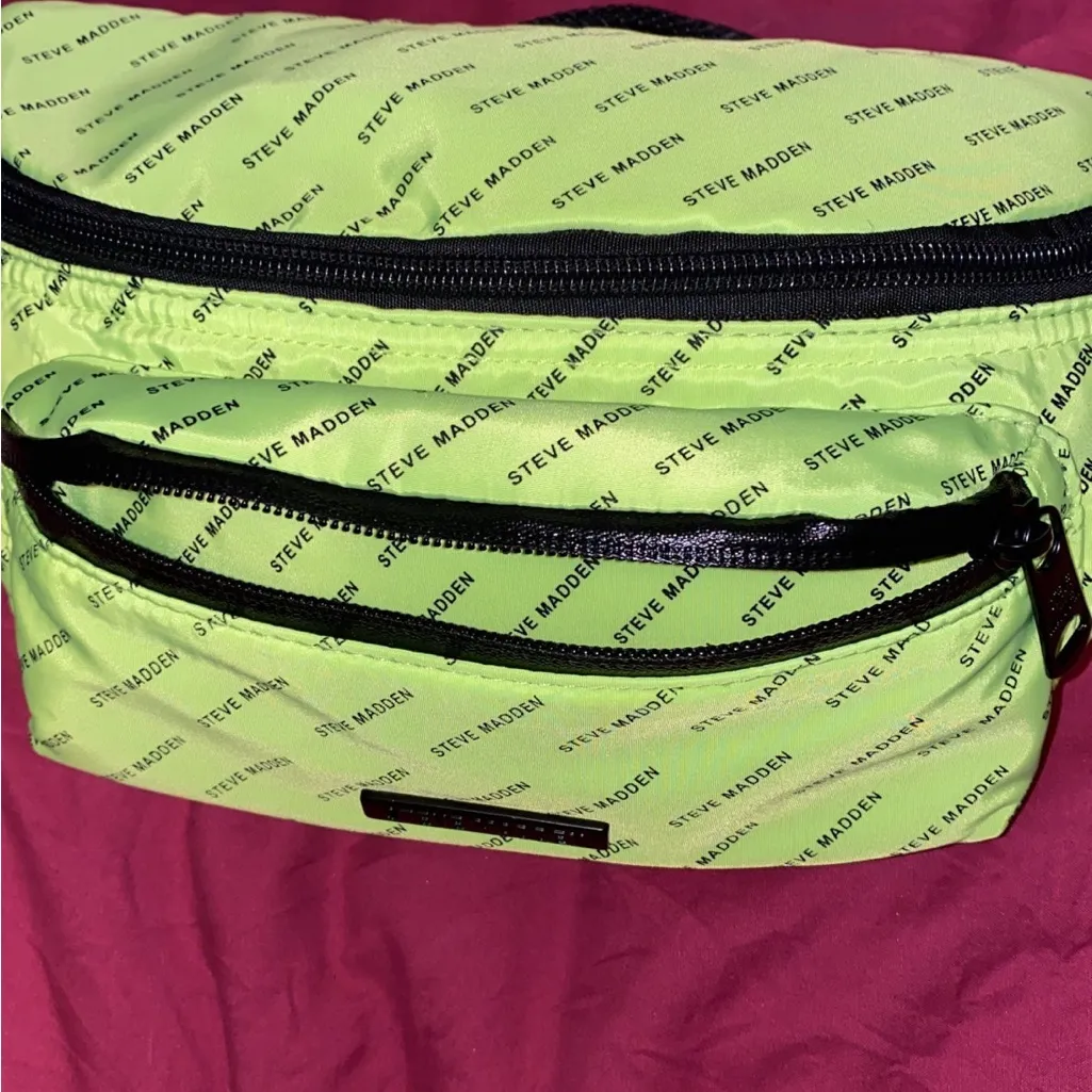 Steve Madden Neon Yellow Fanny Pack - Image 3