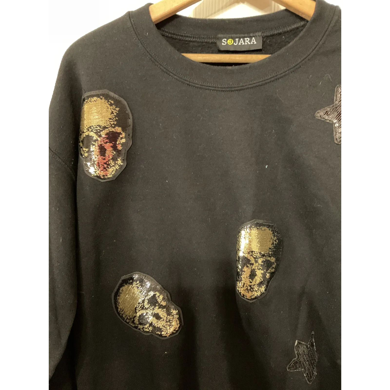 Sojara Women's Sequin Skeleton Applique Crewneck Sweatshirt, S/M Black Size M - Image 2