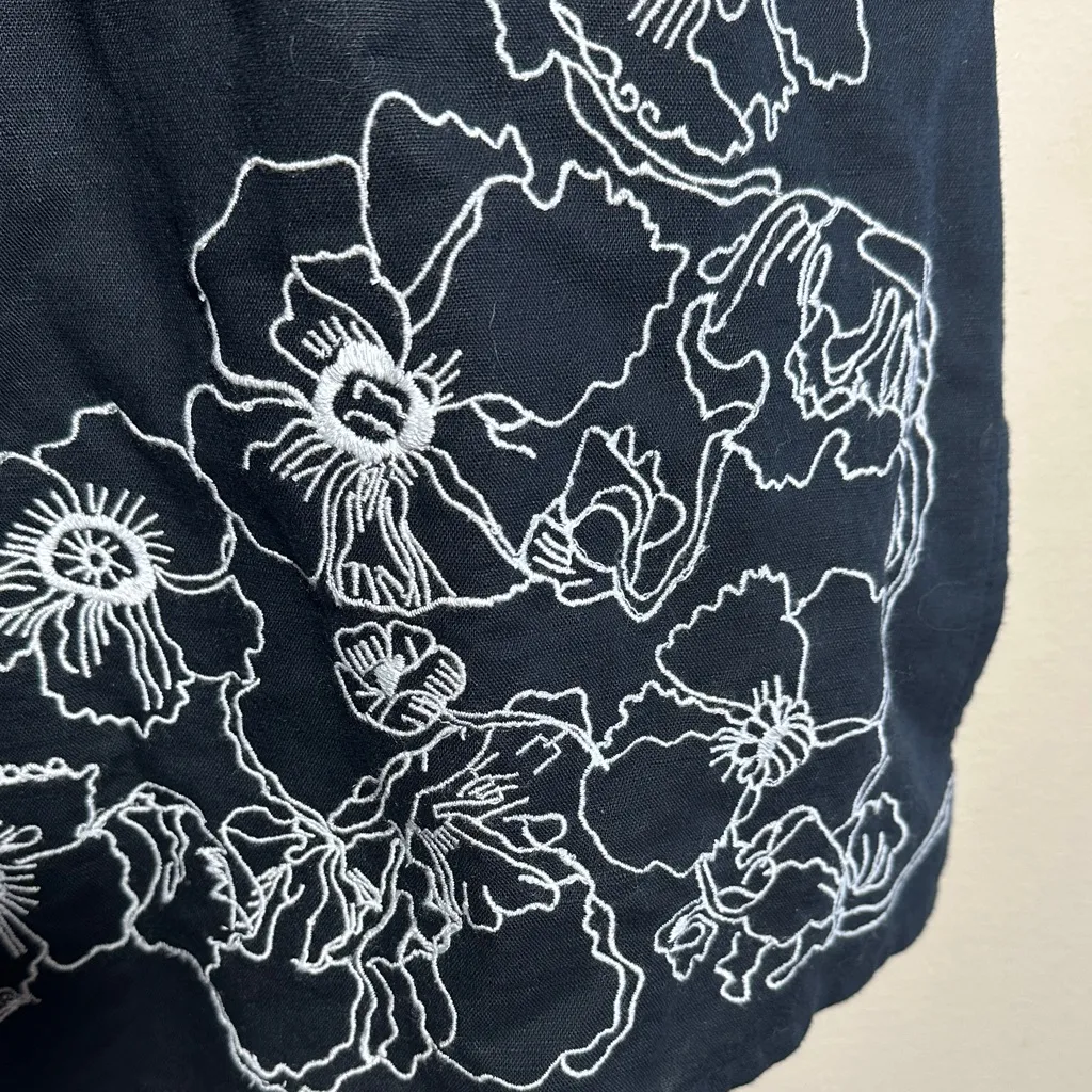 Brooks Brothers Black White Embroidered Top‎ | Medium - Image 3