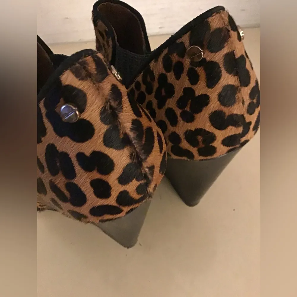 Rachel Roy women leopard print wedge Alexx boots US 6.5 - Image 9