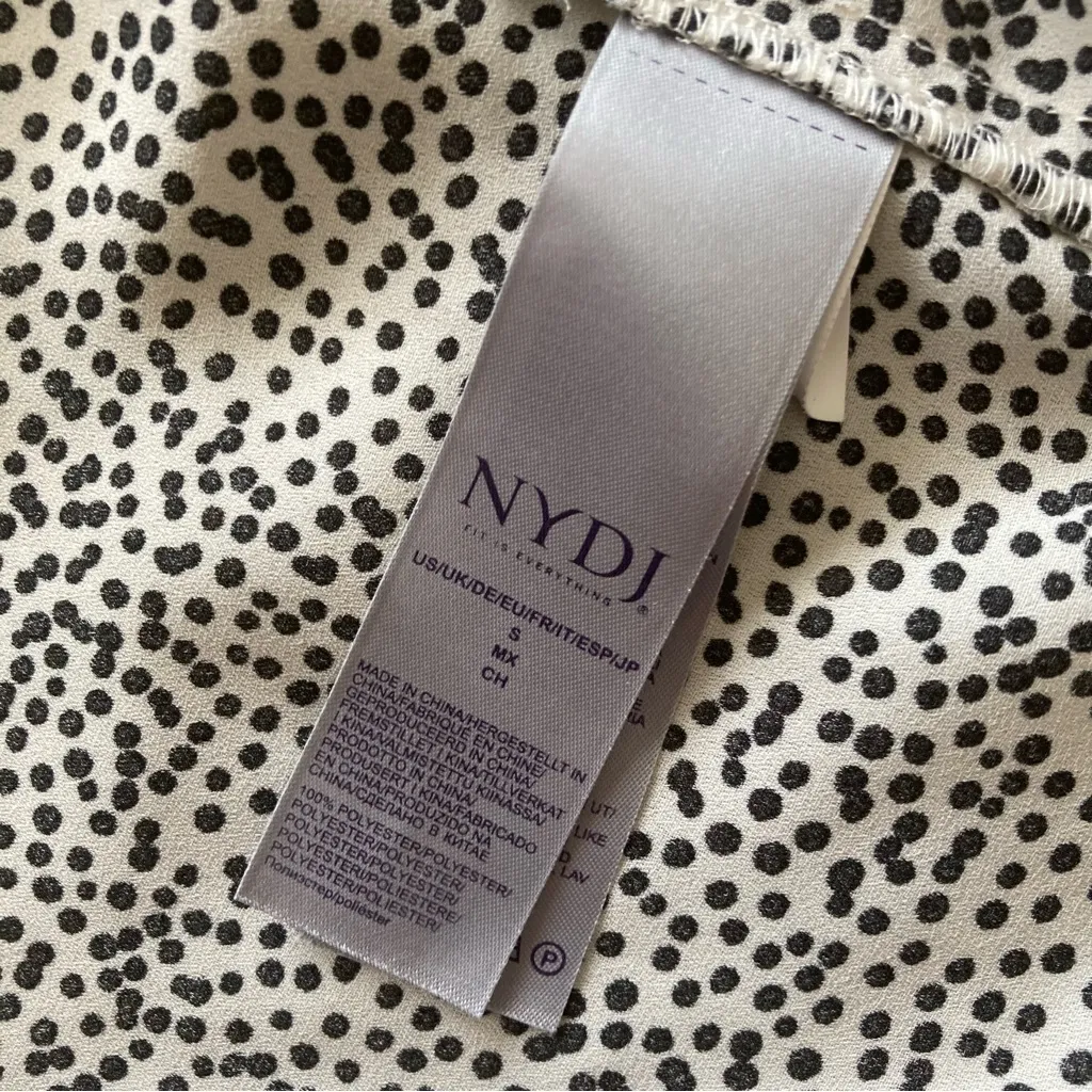 NYDJ Printed Tank Top Button Down Blouse Size Small Flowy Black White EUC - Image 7