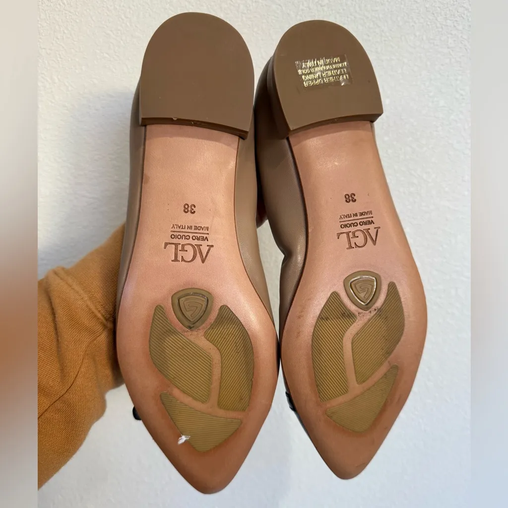 AGL Pointed Toe Flats | Beige Leather & Black Patent Cap Toe | Made in Italy Tan Size 7.5 - Image 5