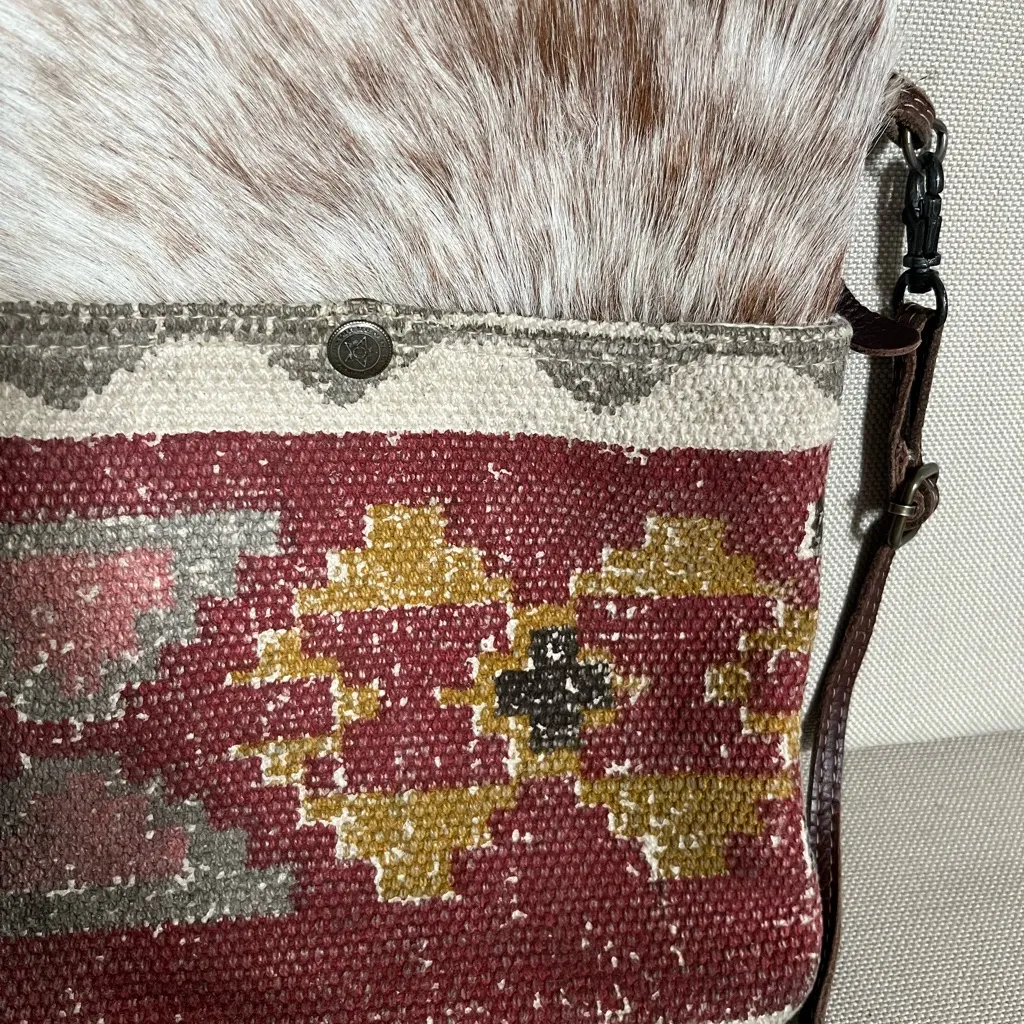 Myra Bag western Aztec Boho woven and fur Brown - Image 2