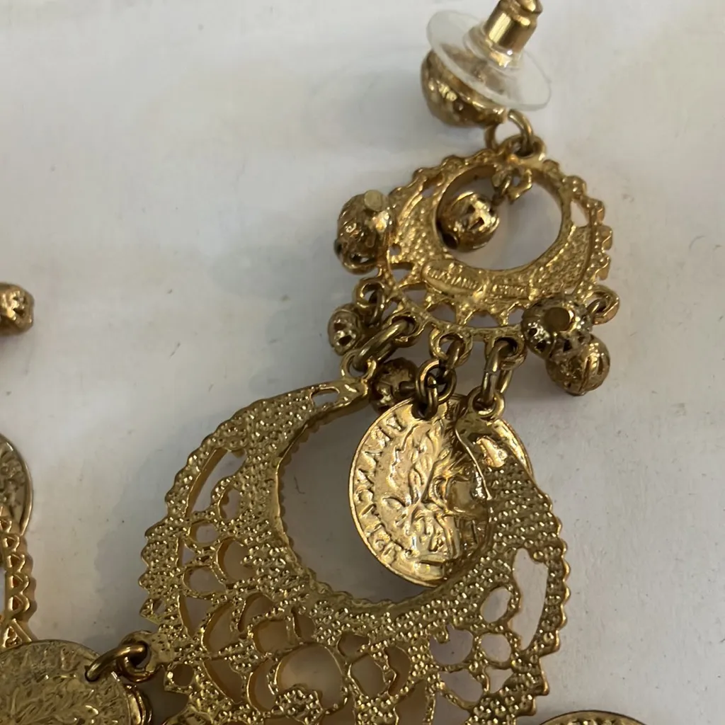 FINAL MARKDOWN Chandelier hanging earrings - Image 2