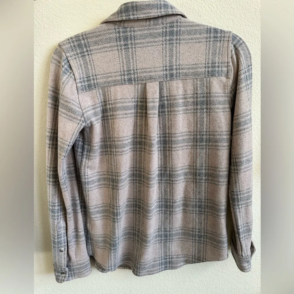 VGUC FAHERTY WOMEN'S LEGEND
SWEATER SHIRT Pink Size XS - Image 4