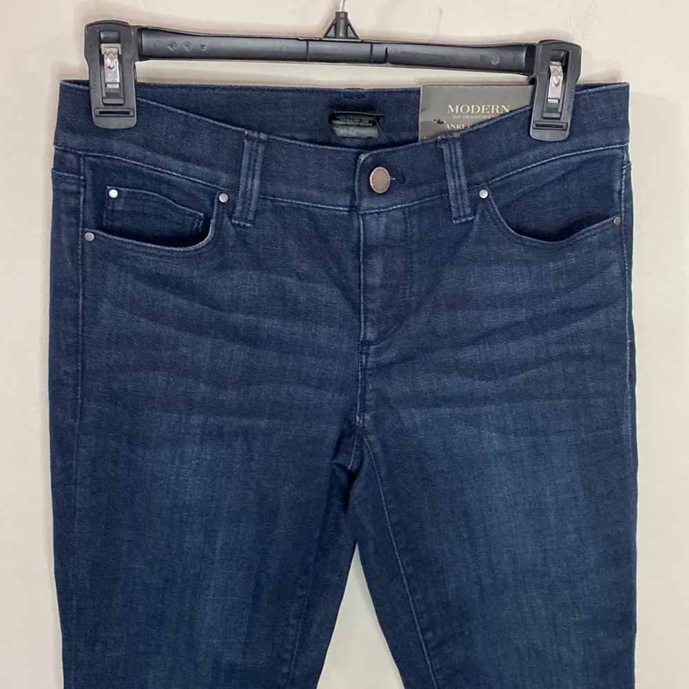 Ann Taylor Factory modern ankle length slim dark wash jeans size 0 Blue - Image 4