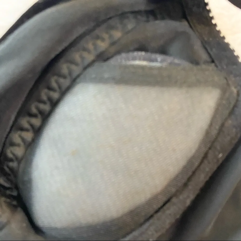 Vintage Black Velvet Bra Size 34B Underwire & Removable Pads Gothic Burlesque - Image 7