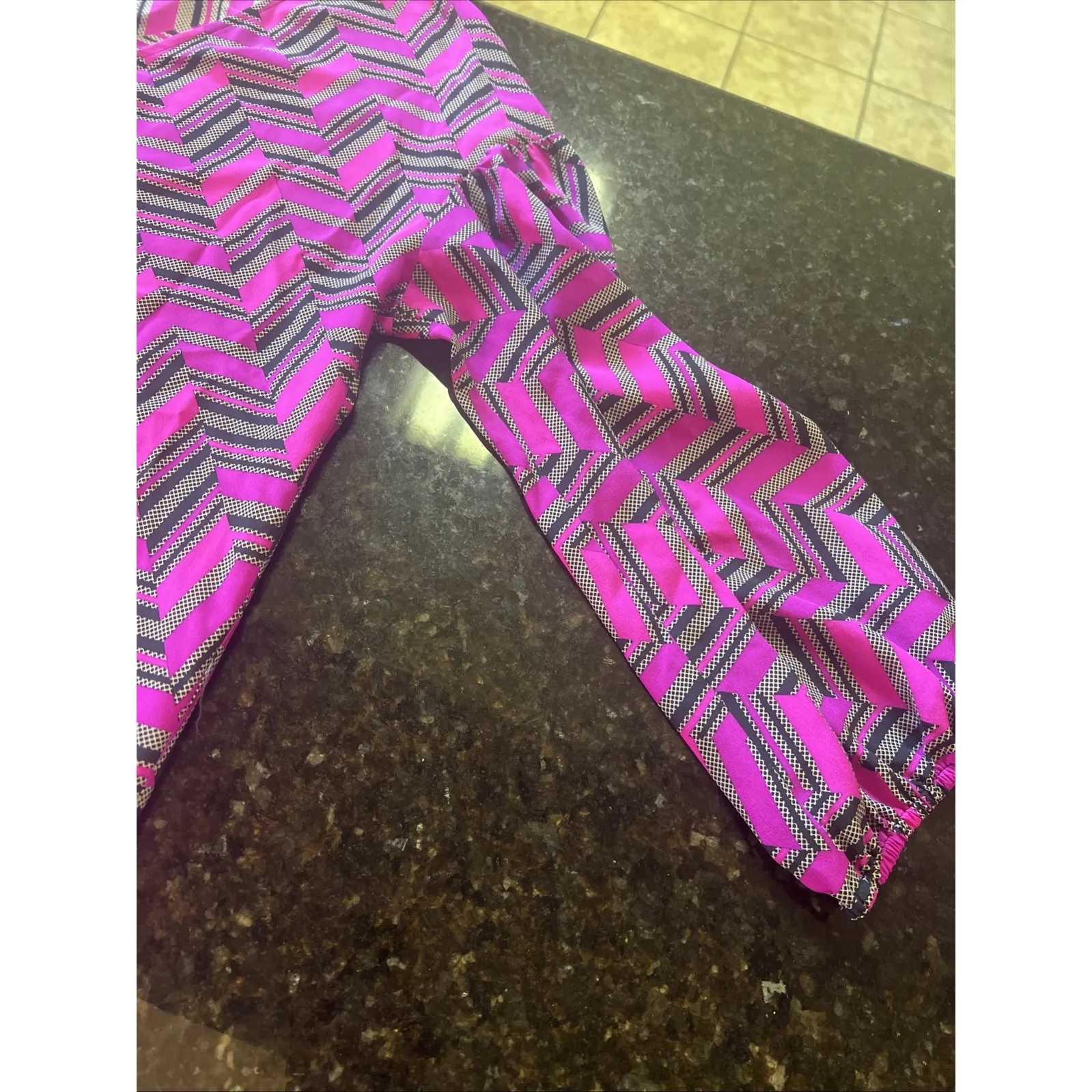 Trina Turk‎ Dress Sz 2 Women's Pink Black Silk Sheath Elegant Work Church Shirt - Image 8