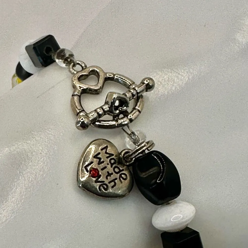 Yellow abalone and black beaded bracelet - Image 3