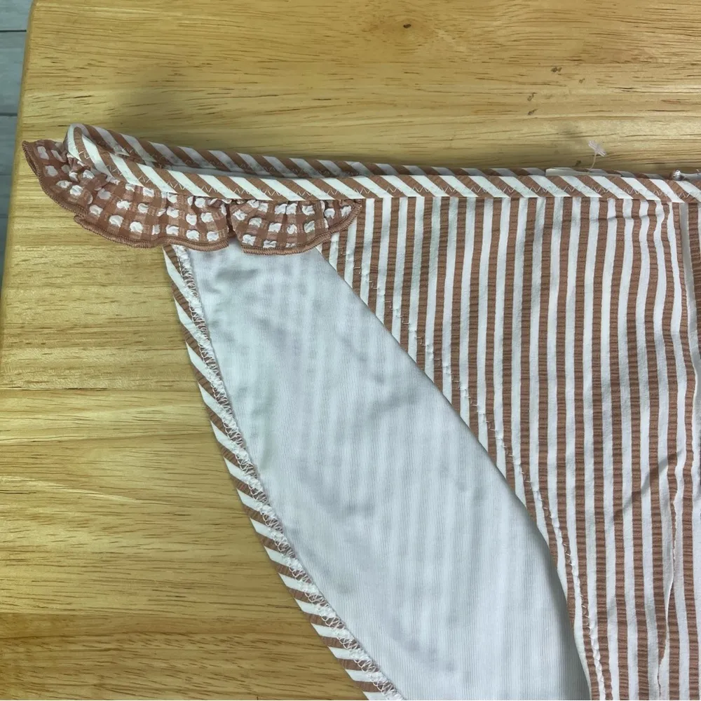Aerie Seersucker Ruffle Bikini Bottom Size Large - Image 2