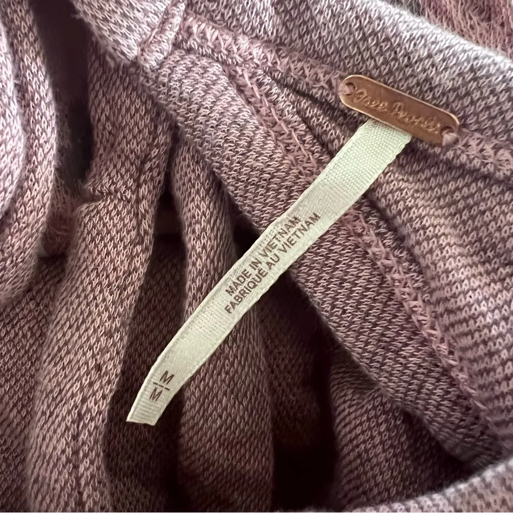 Free People Cropped Top Open Tie Back Pink Combo Sweater Size M New with Tag - Image 12