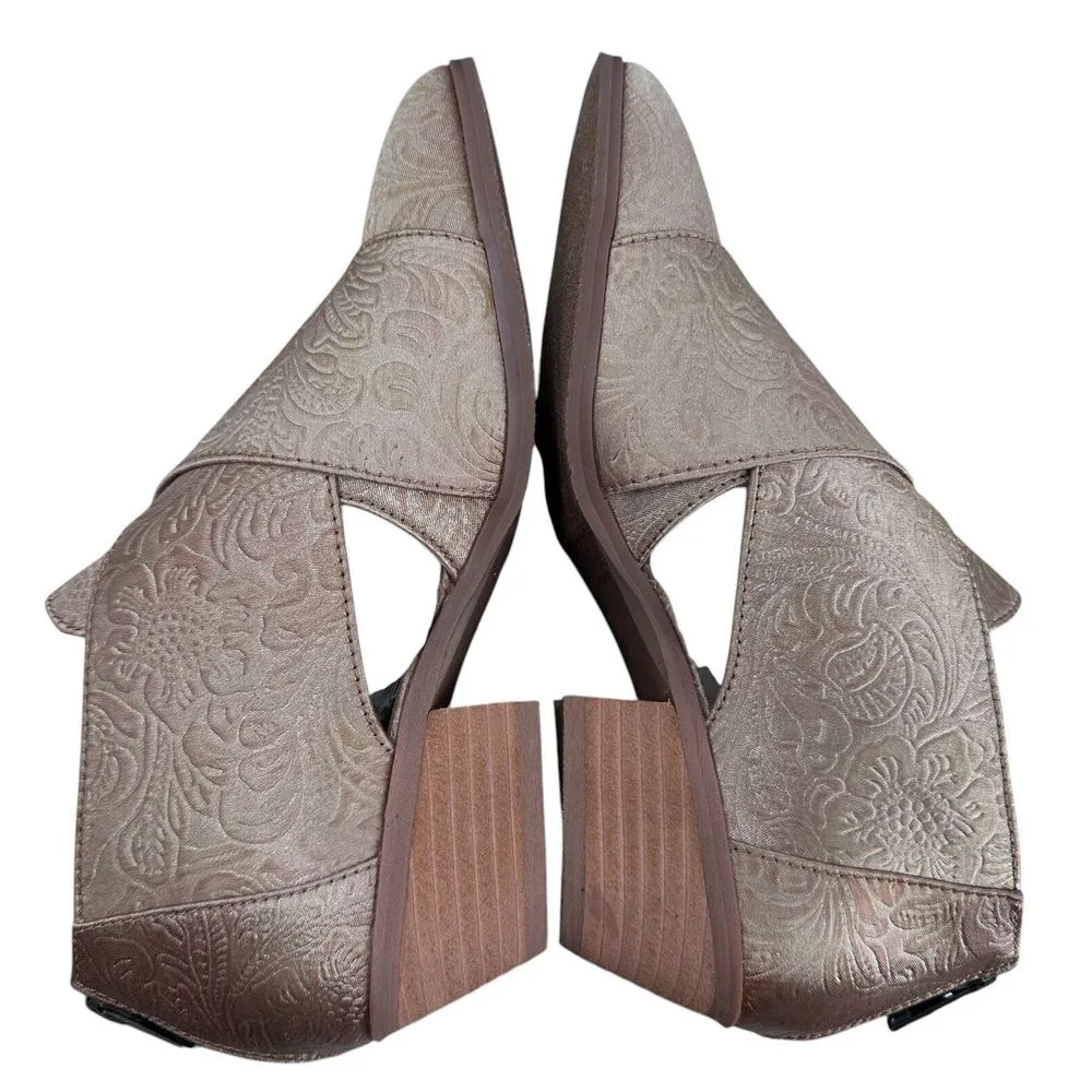 Very‎ Volatile Glossy Gold Women's Shoes Size 6 M Booties Boots NIB - Image 5