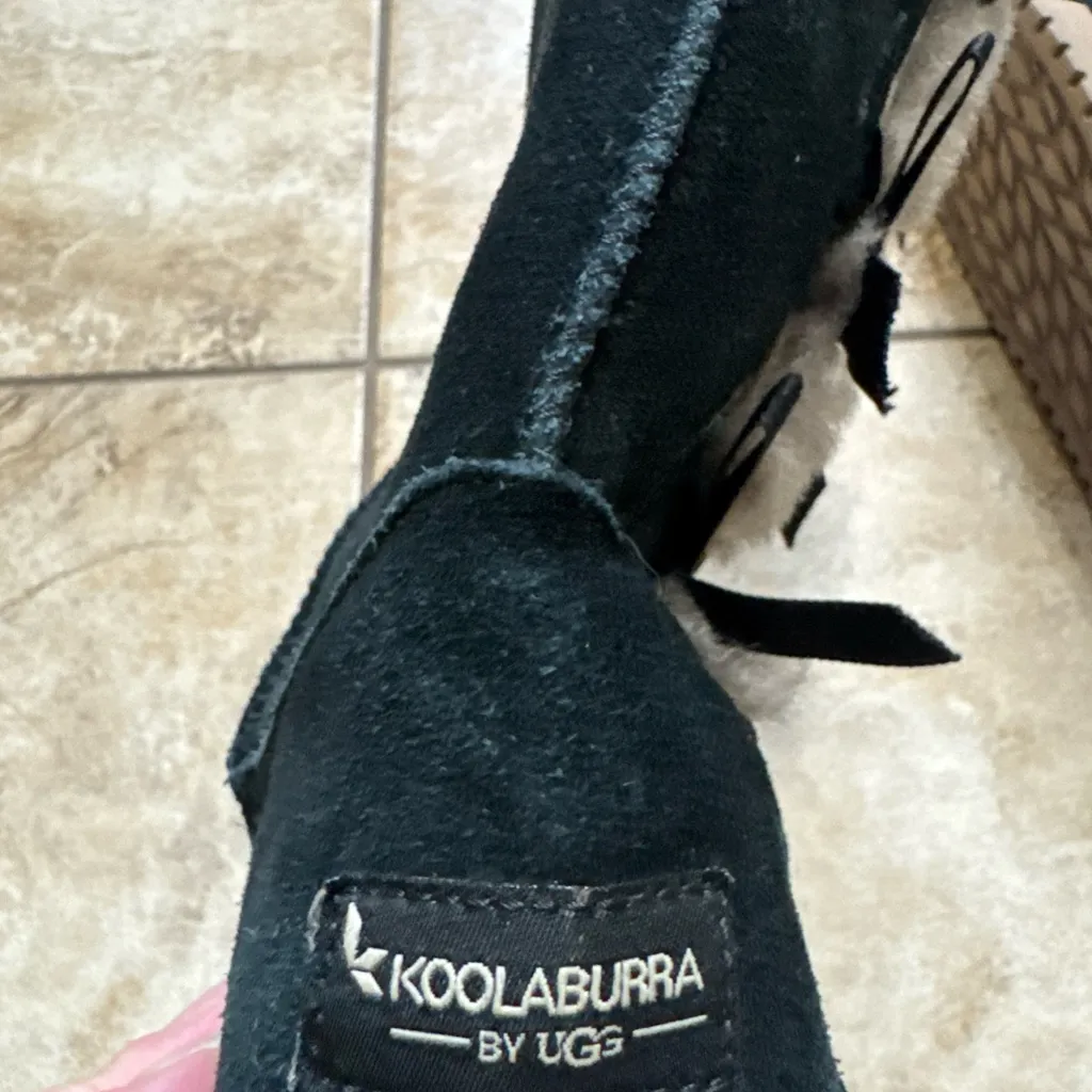 Koolaburra by UGG Black Boots Size 7 With Bows - Image 4