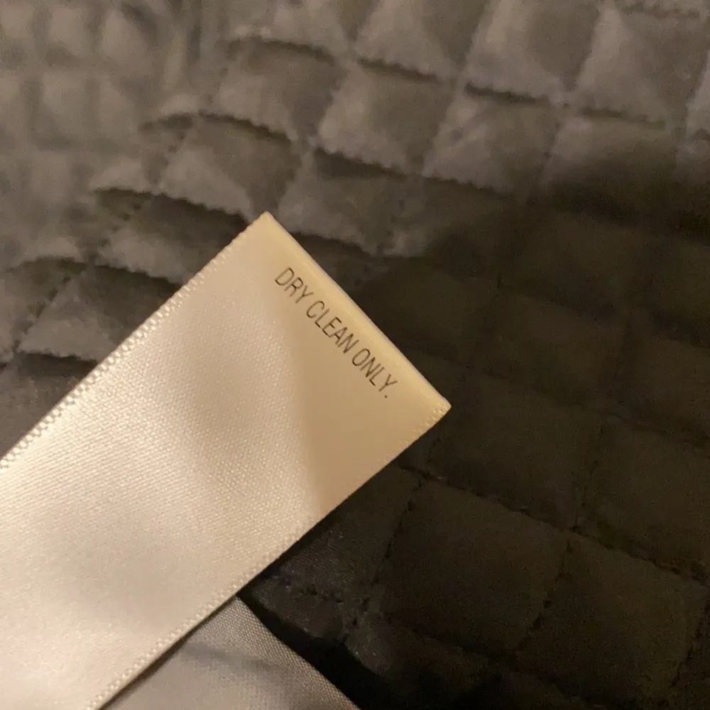 Simply Vera Vera Wang oversized faux fur black hooded coat, size small - Image 13