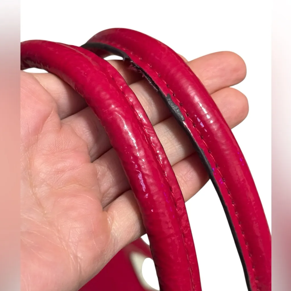 GUESS Vintage Patent Logo Duffle Weekender Bowling Bag Red/White RARE! - Image 5