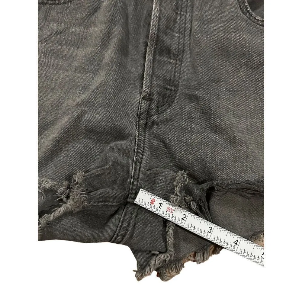 Levi’s® 501 Original Cutoff Denim Short sz 31 - Image 6