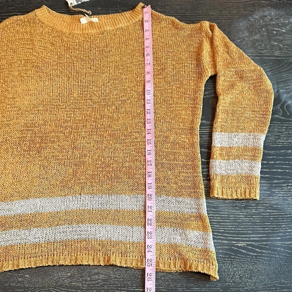 Lightweight Double Stripe Hem Sweater muted mustard and tan size M NWT - Image 3