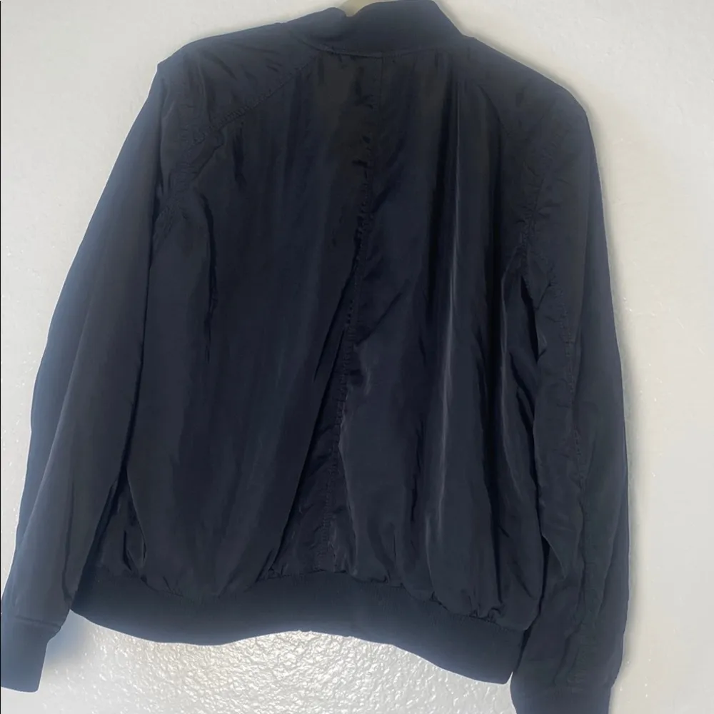 Old Navy Black Bomber Jacket with Gold Zipper Size XL - Image 8