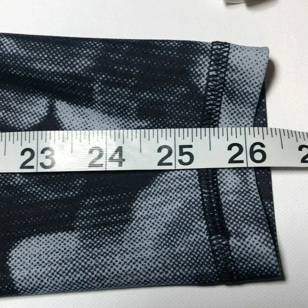 OLD NAVY Active Powersoft High-Rise Go-Dry Leggings - Image 7