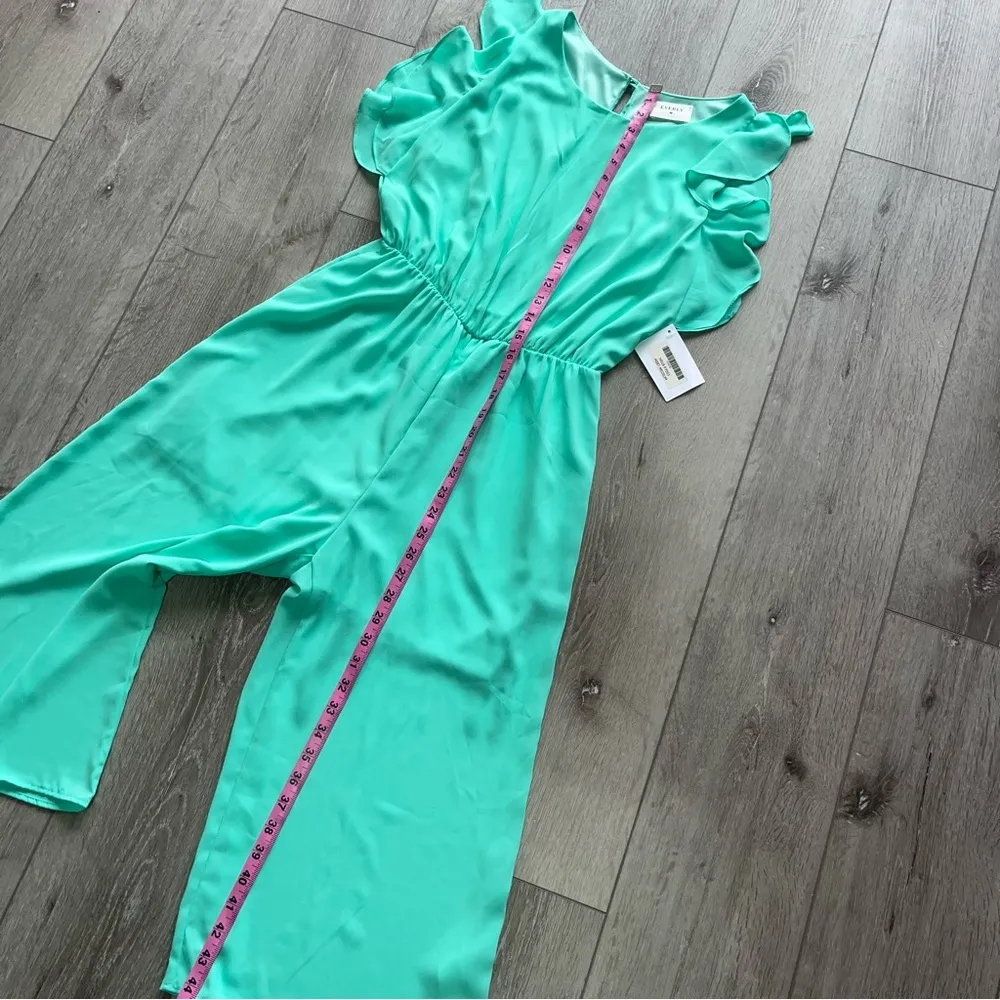 Everly NWT jumpsuit chiffon cropped open back mint green medium - Image 7