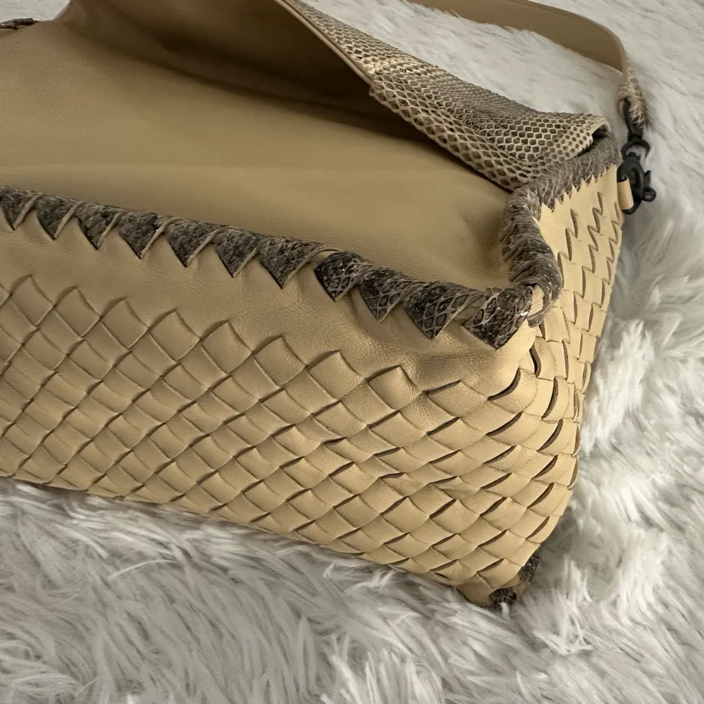 Bottega‎ Veneta Fold Over Woven Leather With Python Shoulder Bag Handbag - Image 8