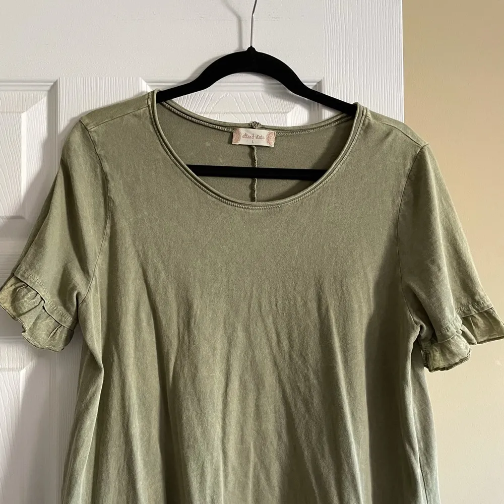 EUC Altar’d State Green Frill Flowy T-Shirt - Image 5