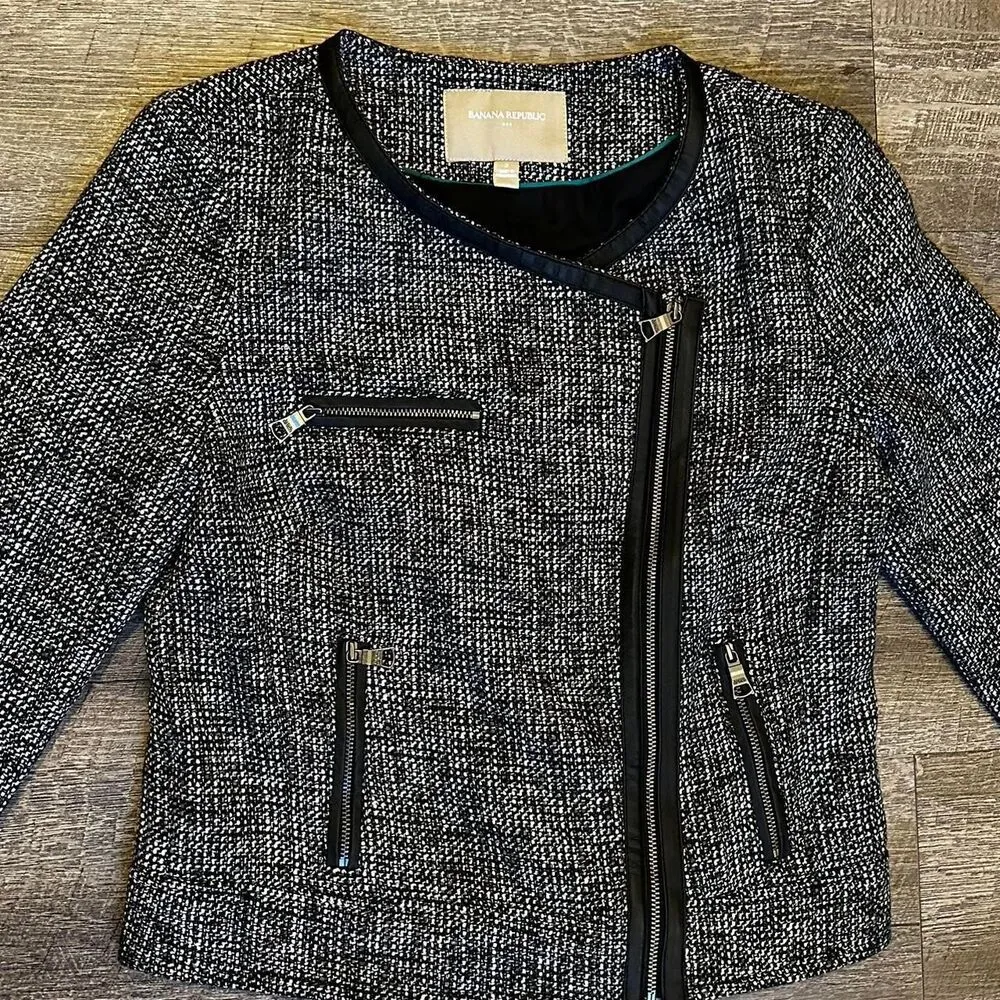 Banana-republic Women's Black and Grey Jacket - Image 2