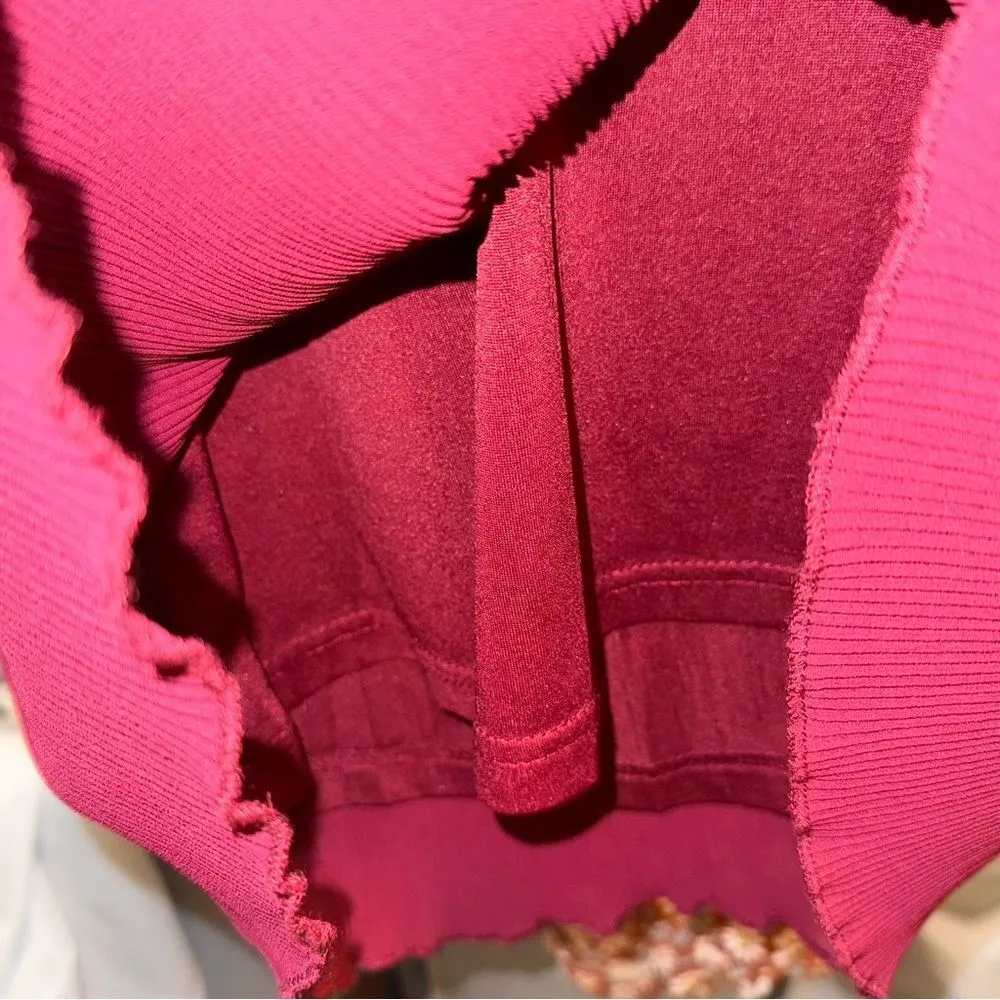 She & Sky  Ribbed Flutter Sleeve Pullover Blouse Crimson‎ Red Size Medium - Image 6