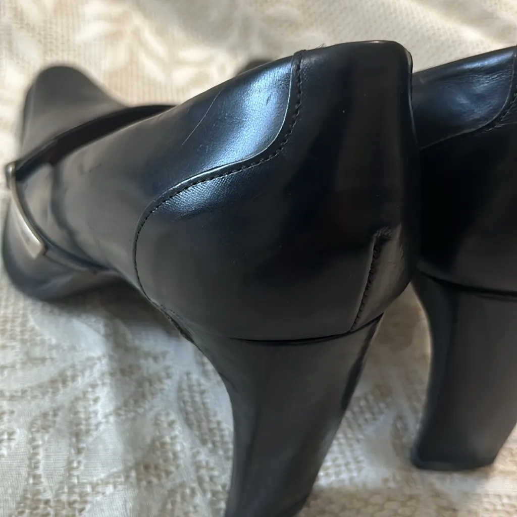 Kenneth Cole Black Leather Pumps Made in Spain‎ Size 10 - Image 14