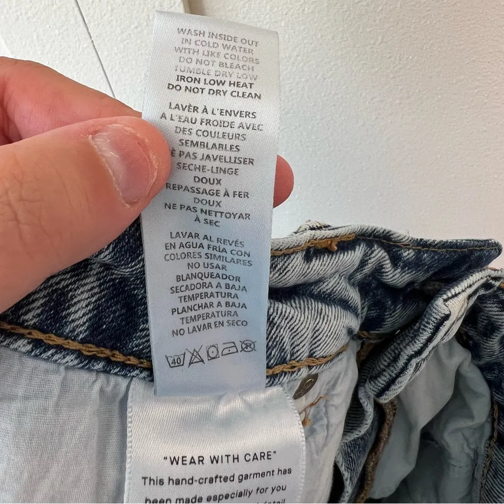 Good American Women’s Girlfriend Distressed Indigo‎ Jean Shorts Size 10 - Image 7