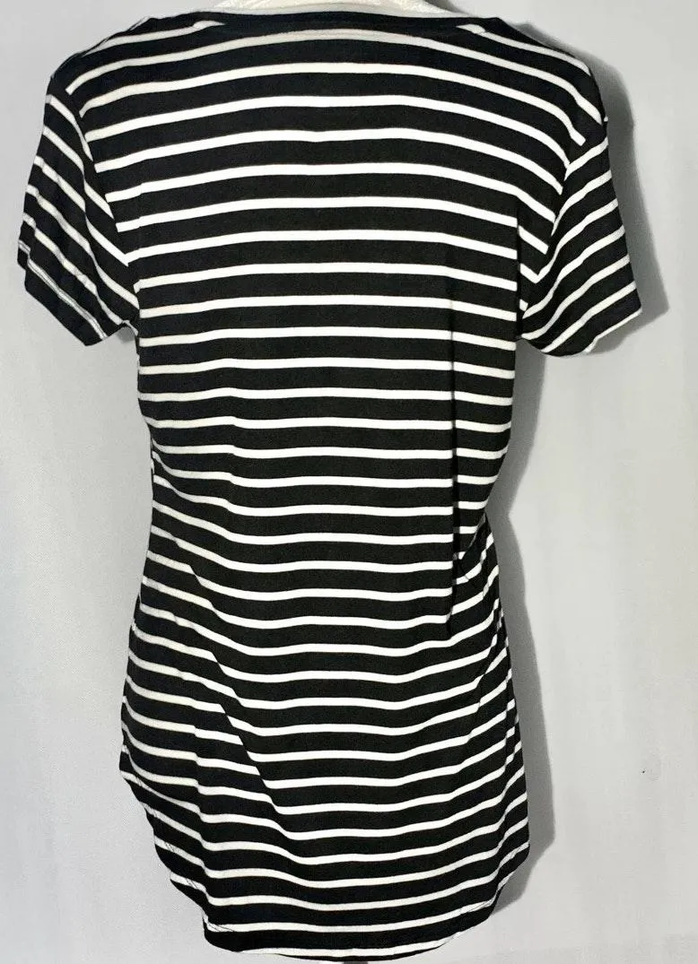 Essentials V-Neck Tee - Medium, New! - Image 3