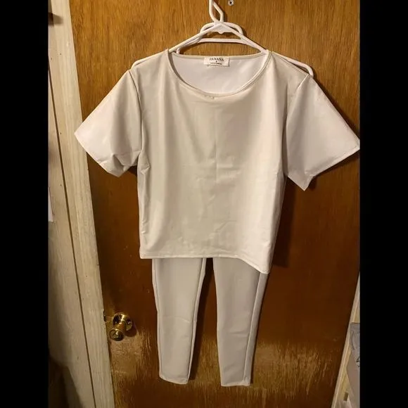 Zenana Outfitters 𝅺2 pc set - Image 2