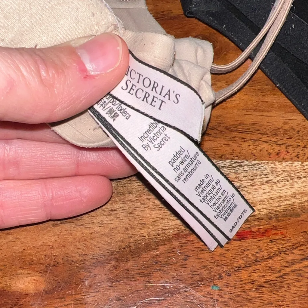 Victoria's Secret Black and Beige Bras - Image 4