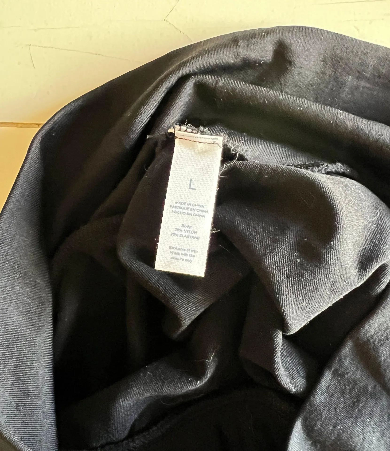 Booty Scrunch Leggings Size L - Image 3