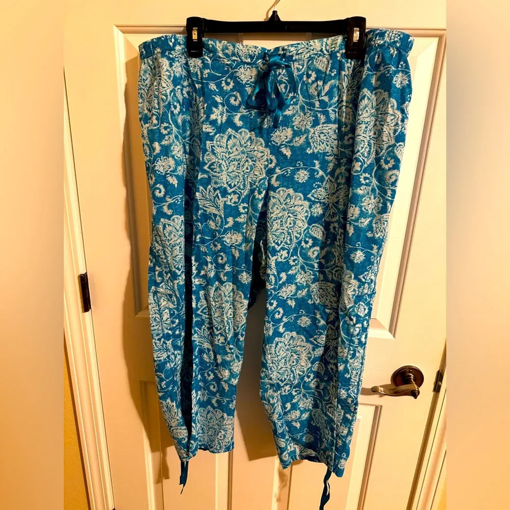 Cacique elastic drawstring waist cotton adjustable capri length size 22/24 - Image 2