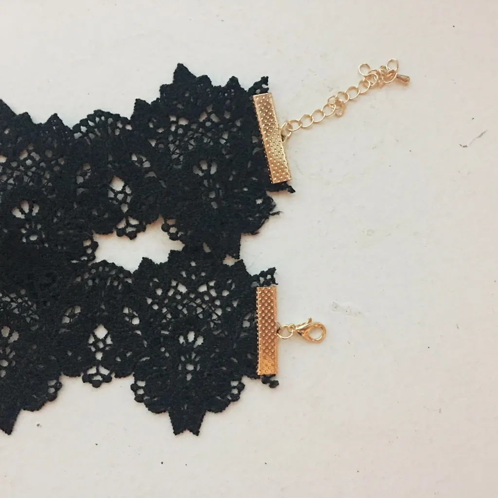 THE Lace Choker 🙌🏼 - Image 3